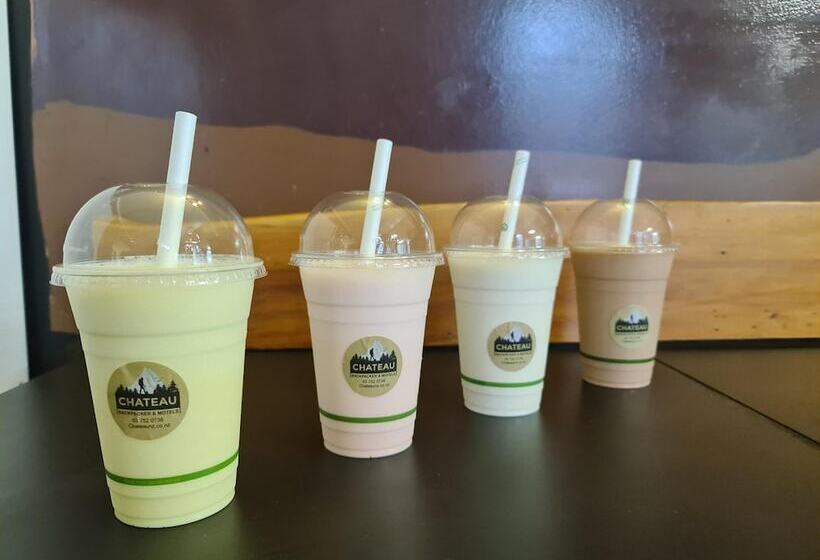 הוסטל Chateau Backpackers & Motels