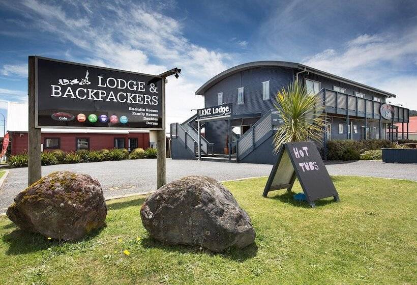 הוסטל Lknz Lodge & Cafe