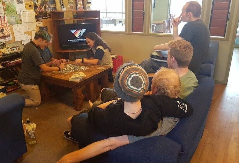 ユースホステル Tiki Lodge Backpackers