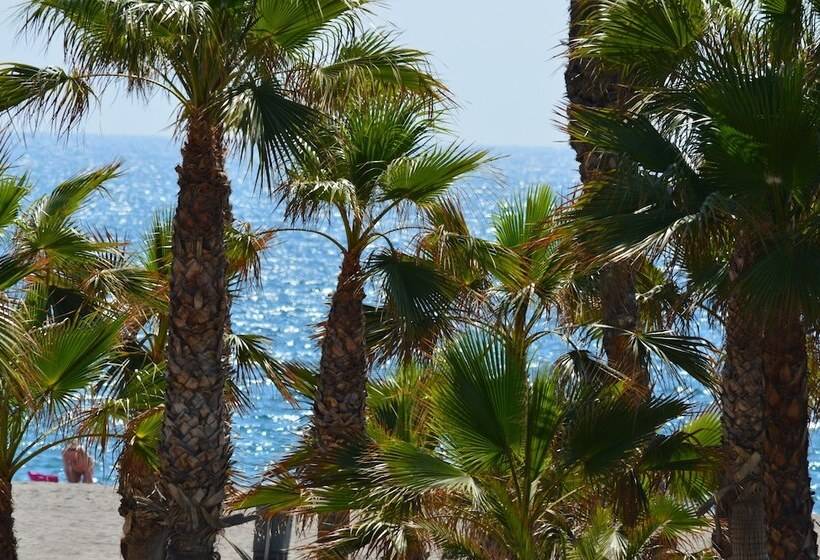 Apartamentos Natura World