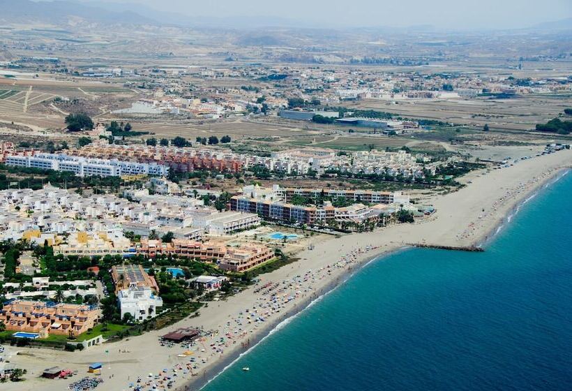 Apartamentos Natura World