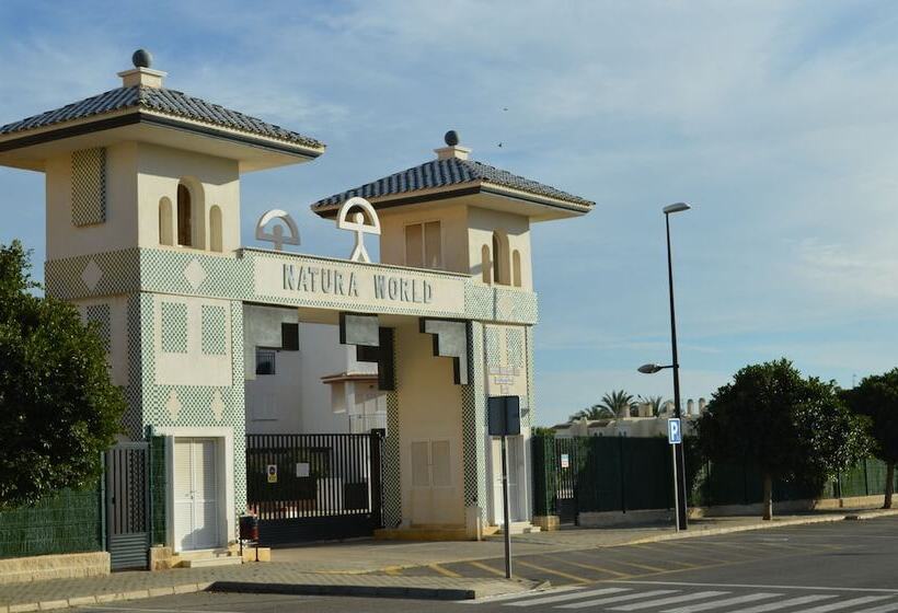 Apartamentos Natura World