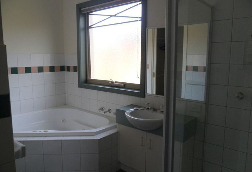 Australian Home Away @ Box Hill 21