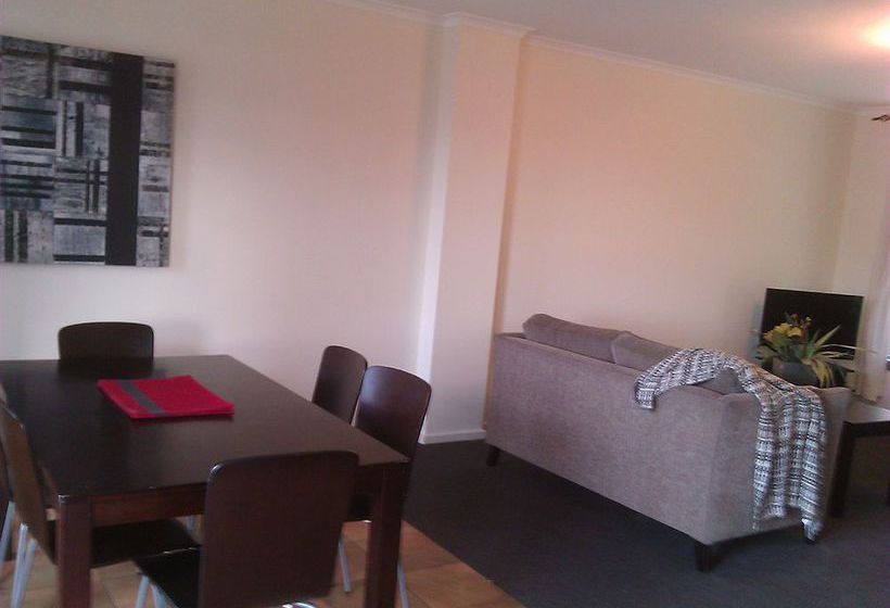 Australian Home Away @ Box Hill 21