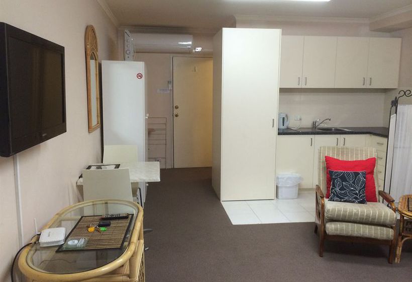 Australian Home Away @ Box Hill 21