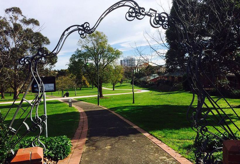 Australian Home Away @ Box Hill 21