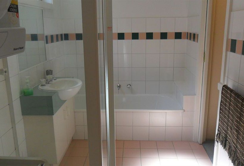 Australian Home Away @ Box Hill 21