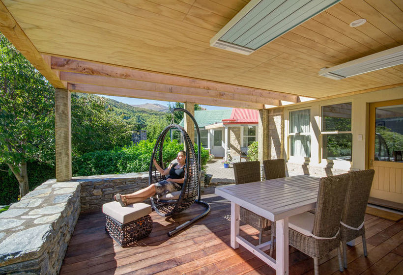 민박 Arrowtown Lodge