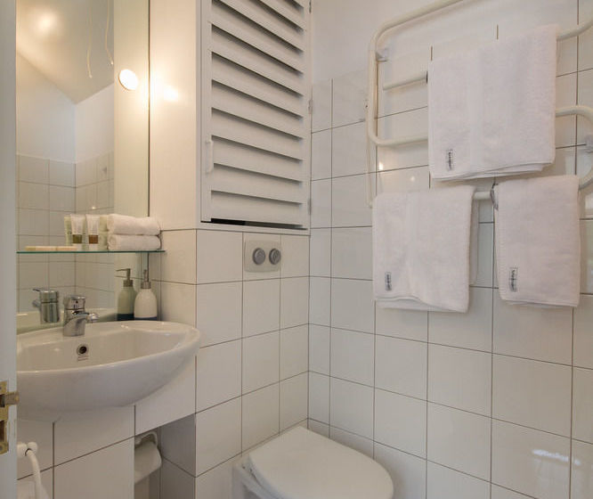 민박 Arrowtown Lodge