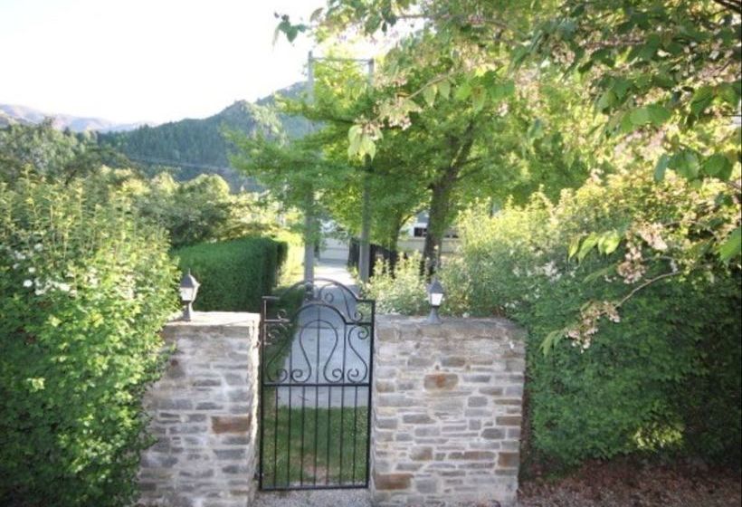 민박 Arrowtown Lodge