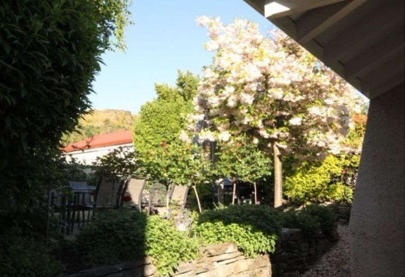 민박 Arrowtown Lodge