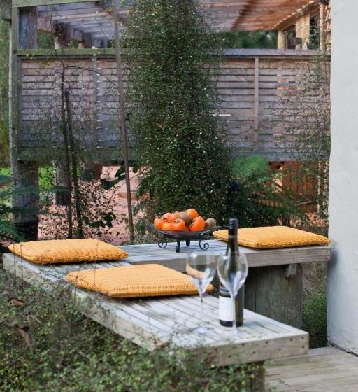 مبيت وإفطار Earthstead Villas