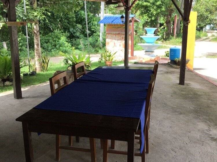 تختخواب و صبحانه Gemini Hotel And Restaurant