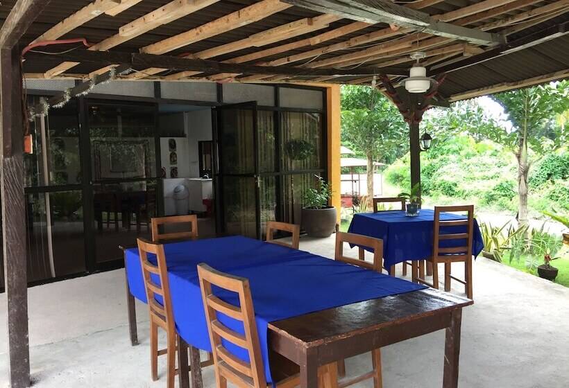 تختخواب و صبحانه Gemini Hotel And Restaurant