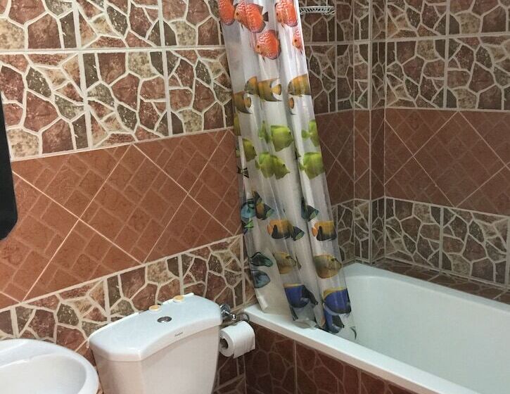 تختخواب و صبحانه Gemini Hotel And Restaurant