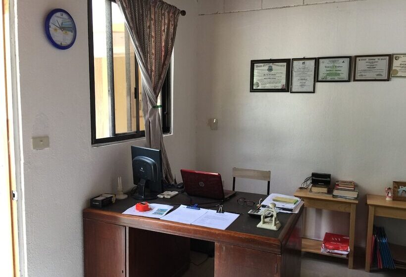 تختخواب و صبحانه Gemini Hotel And Restaurant