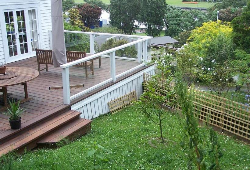 住宿加早餐  Kauri Nest