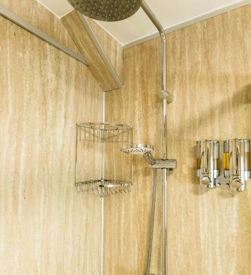 مبيت وإفطار King Arthurs Arms