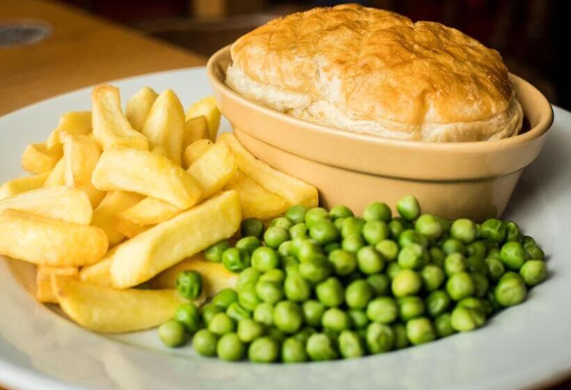 مبيت وإفطار King Arthurs Arms