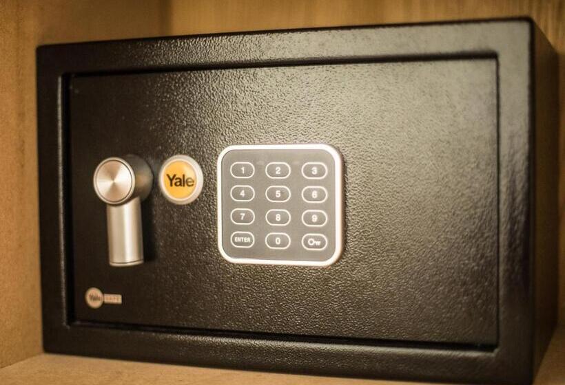 مبيت وإفطار King Arthurs Arms