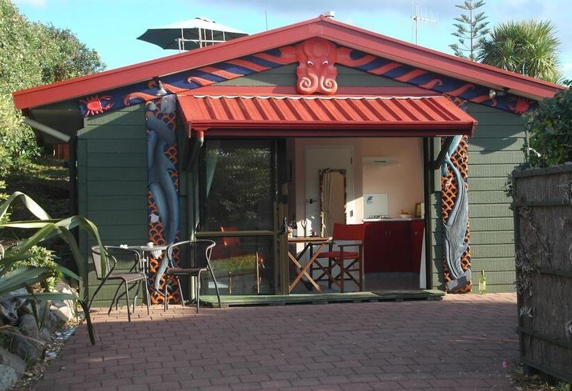 مبيت وإفطار Moanarua Beach Cottage