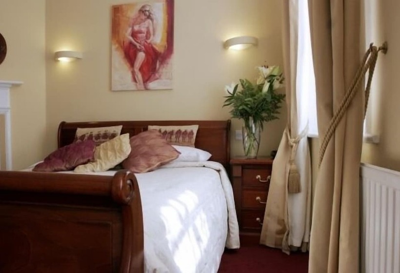 مبيت وإفطار The Bull Inn