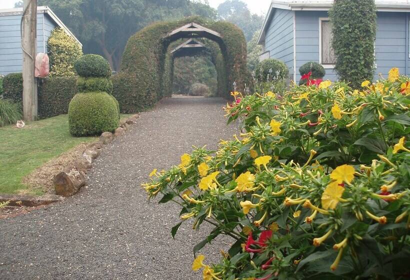 Boat Harbour Garden Cottages