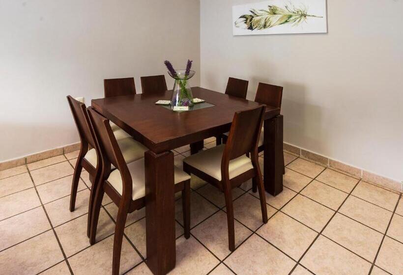 Boca Inn Hotel & Suites