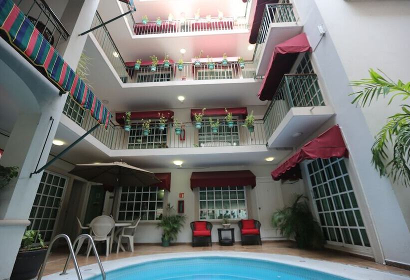 Boca Inn Hotel & Suites