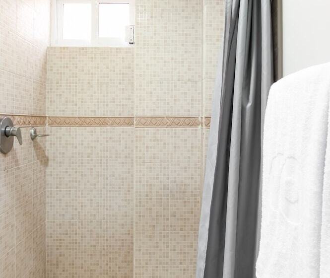 Boca Inn Hotel & Suites