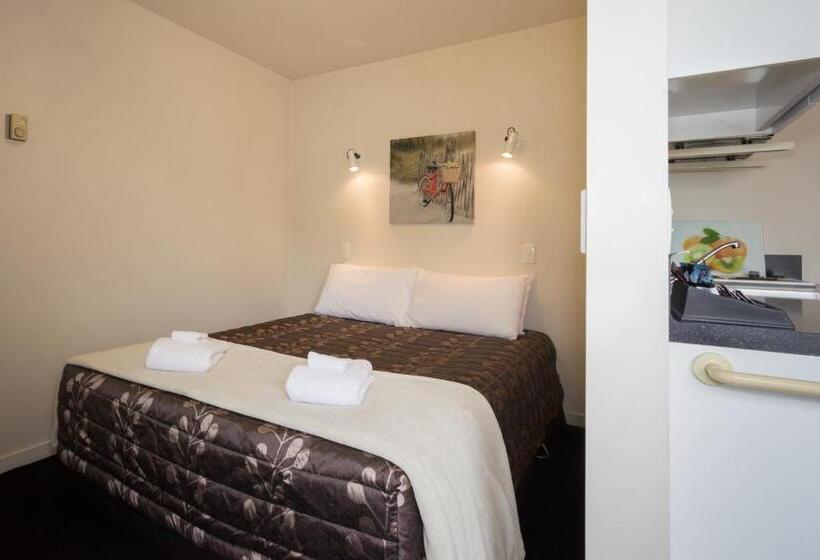 Caples Court Motel & Apartments