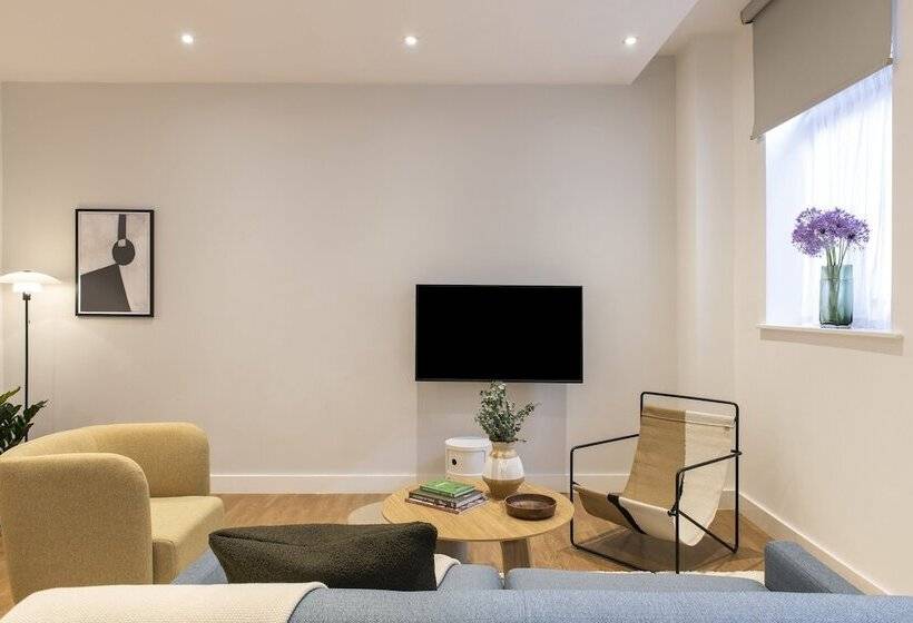 Cove Minshull Street