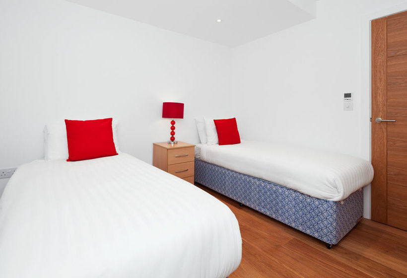 Отель Access West Kensington