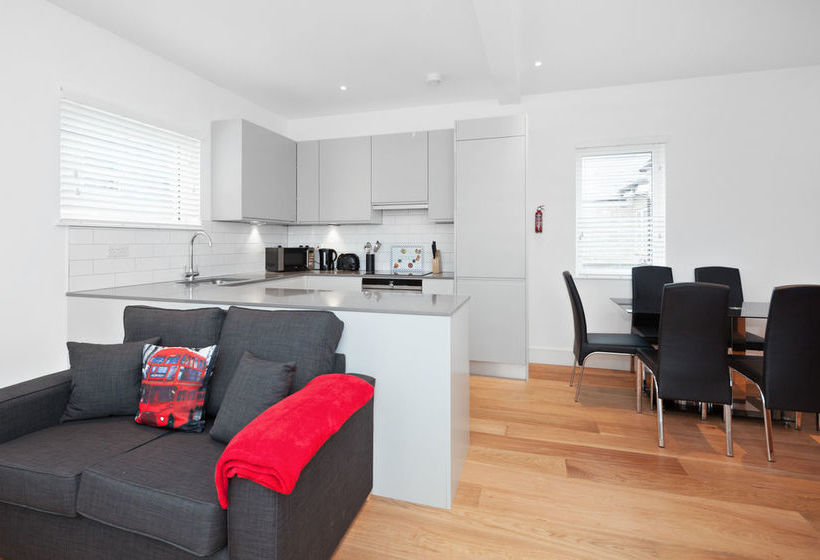 Отель Access West Kensington