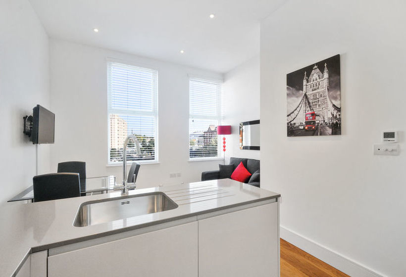 Отель Access West Kensington