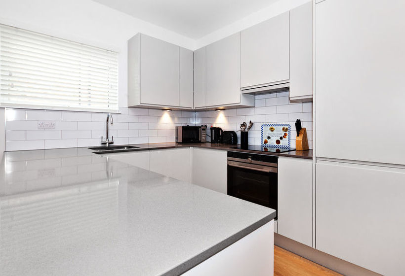 Отель Access West Kensington