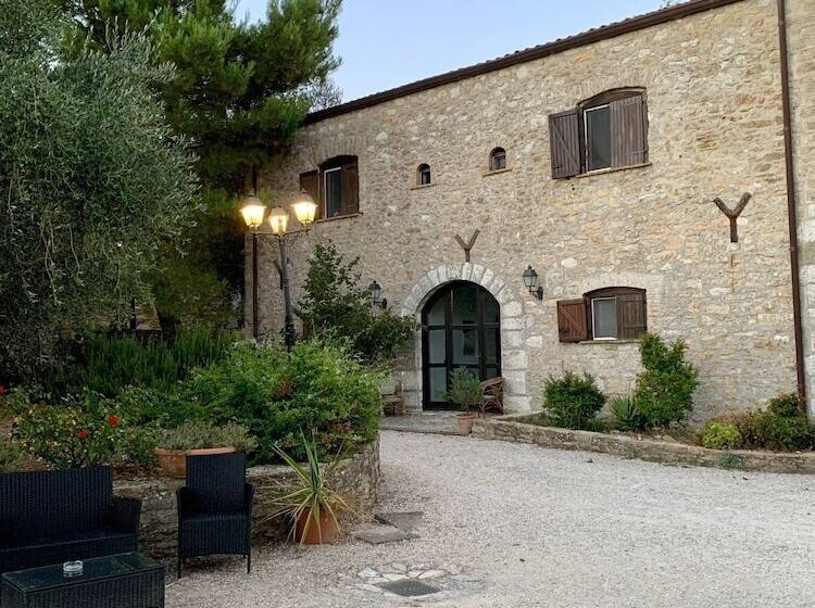 Отель Agriturismo Sant Agata
