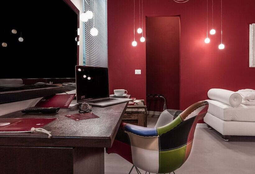 هتل Astro Mediceo