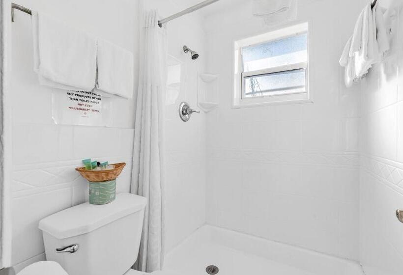 فندق Blackfin Resort And Marina