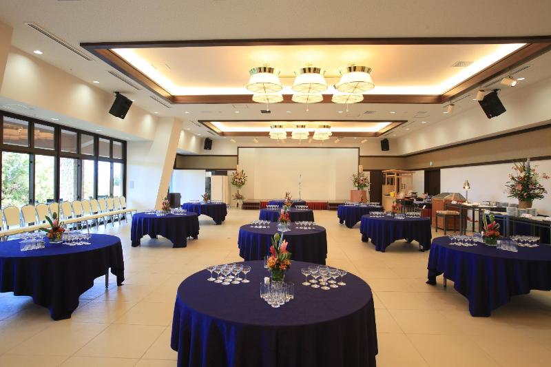 Отель Breeze Bay Marina