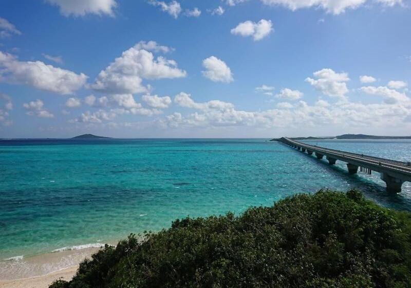 Отель Breeze Bay Marina