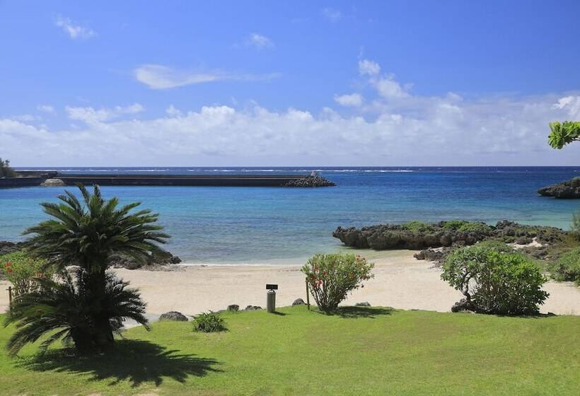 Отель Breeze Bay Marina