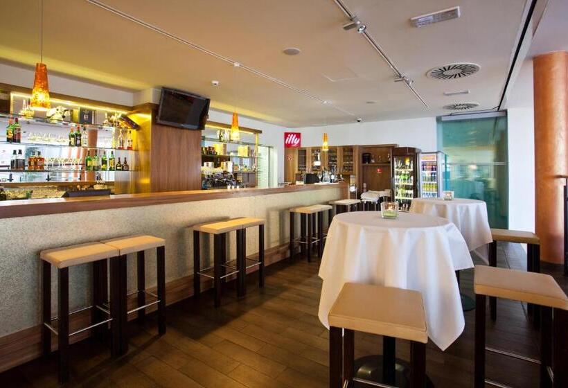 Casino & Hotel Admiral Kozina