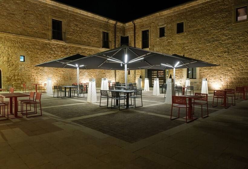 ホテル Castilla Termal Monasterio De Valbuena