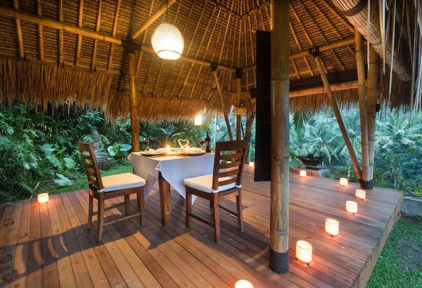 בית מלון כפרי Cepik Villa Sidemen