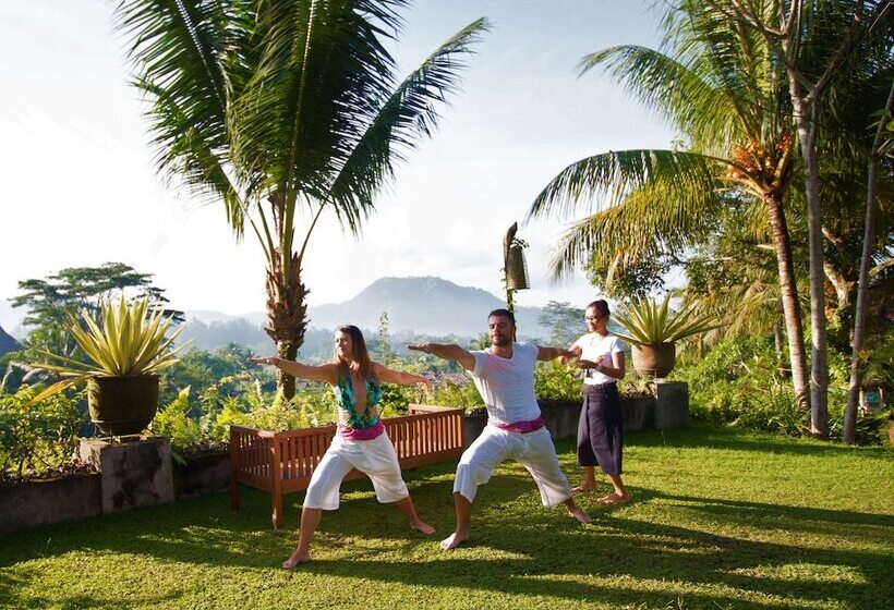 בית מלון כפרי Cepik Villa Sidemen