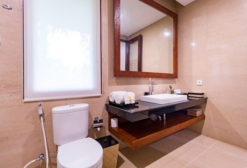 בית מלון כפרי Cepik Villa Sidemen