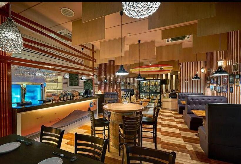 בית מלון כפרי Cititel Express Penang