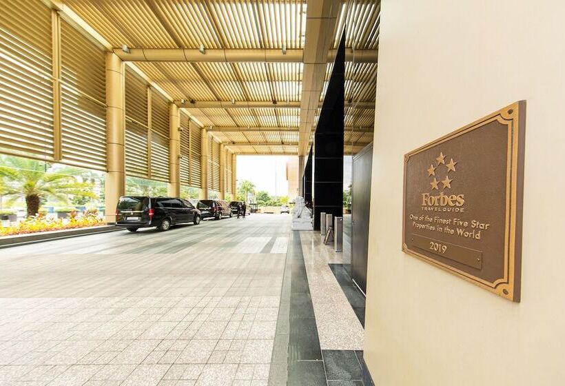 هتل City Of Dreams   Nüwa Manila