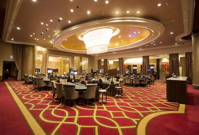 هتل City Of Dreams   Nüwa Manila